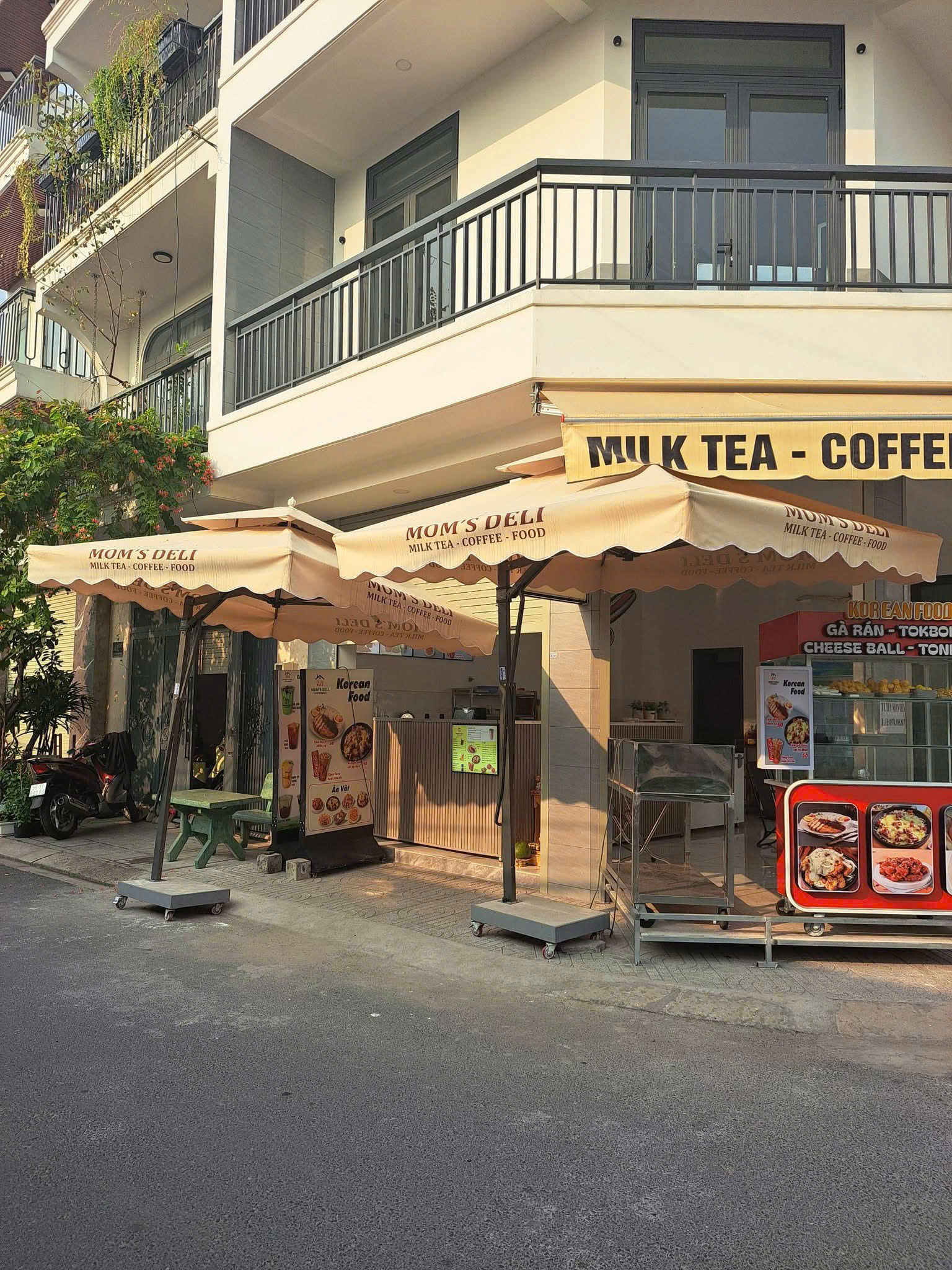Ô dù che nắng lệch tâm ngoài trời ở Thanh Hoá
