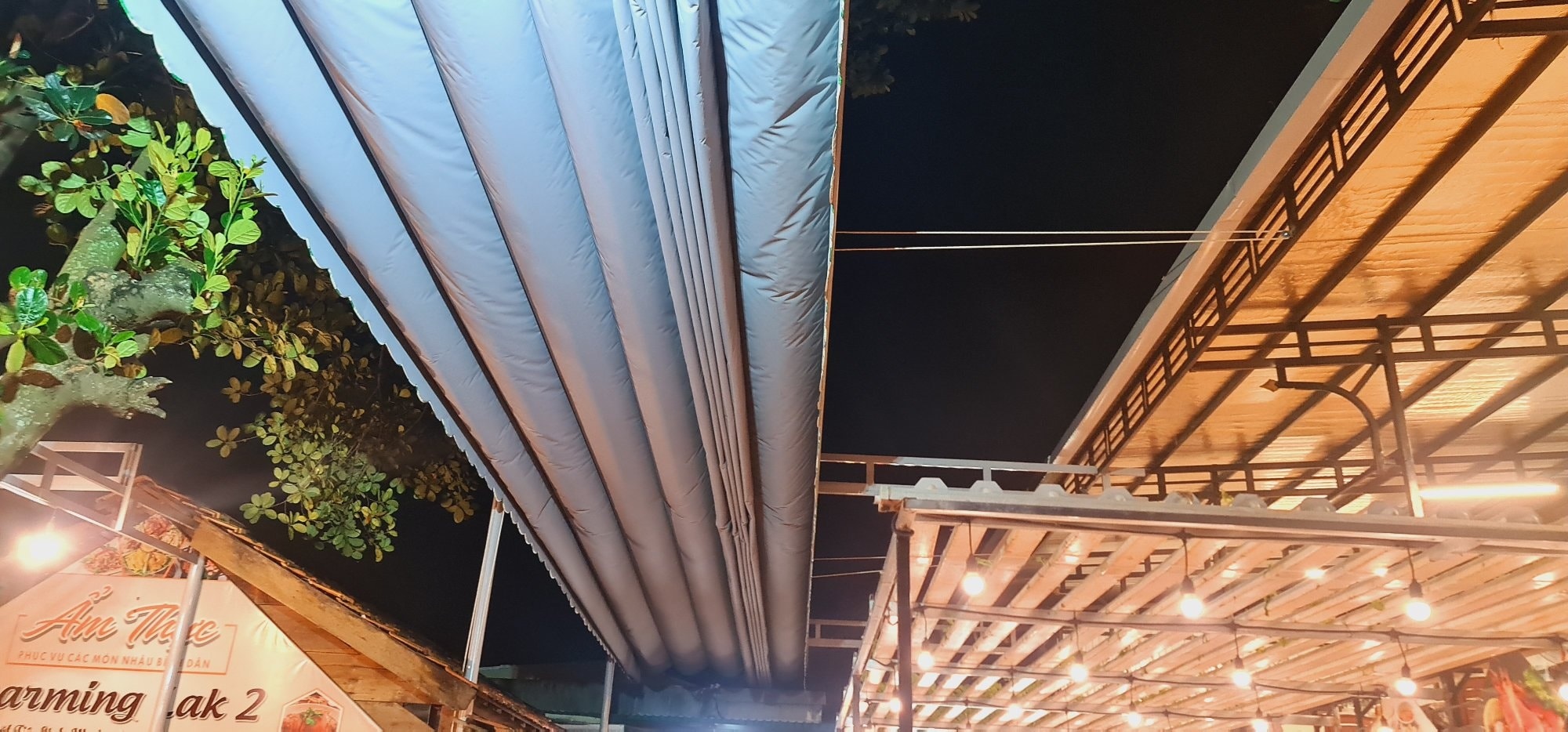 Mái xếp di động nhà hàng ở TPHCM