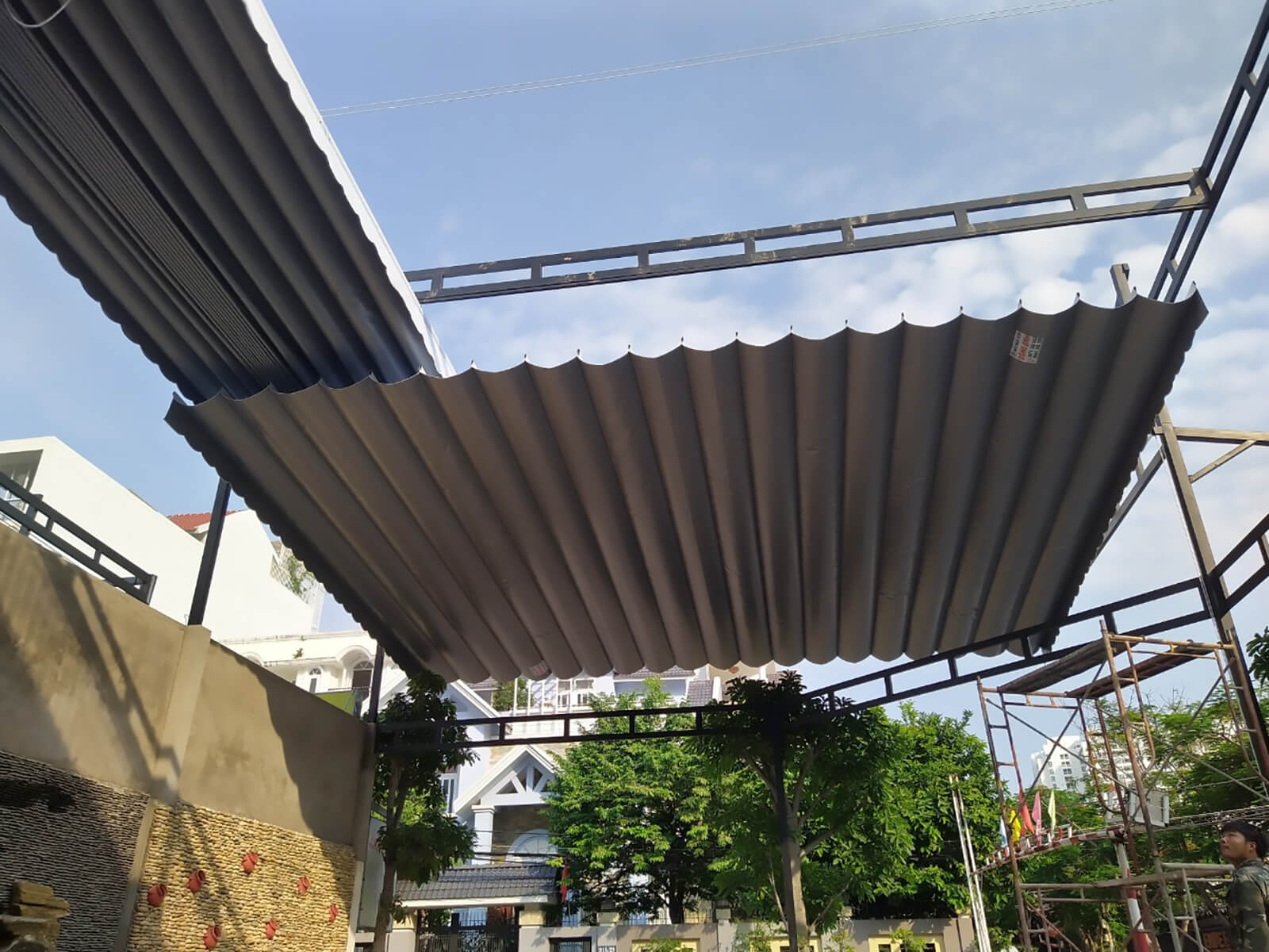 Mái xếp di động bạt kéo nhà xưởng ở TPHCM